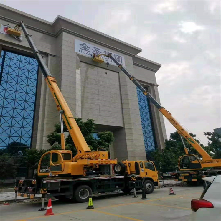 金山出租吊车可以用吊笼吊人作业吗